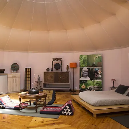 Yurta Mongola Delta Del Ebro * 卡马尔莱斯