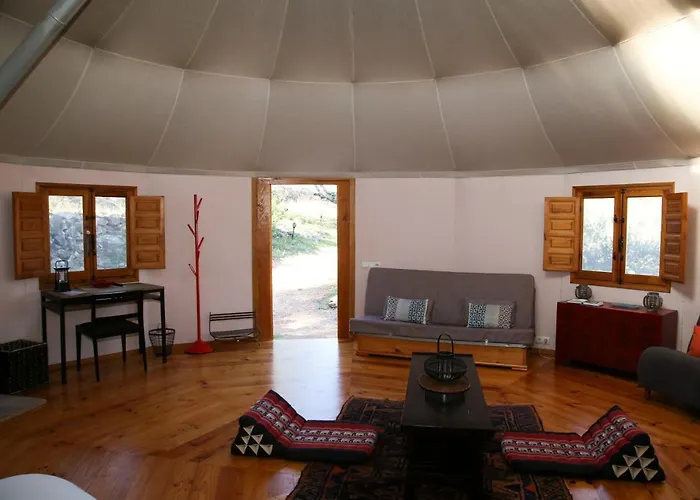 Yurta Mongola Delta Del Ebro אוהל מפואר